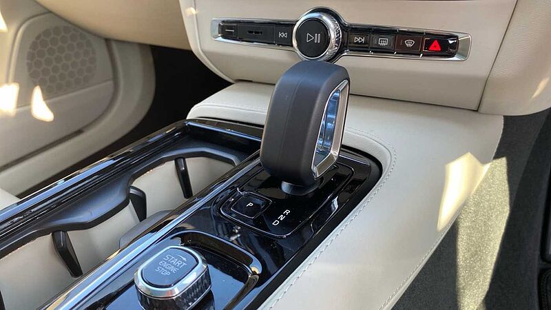 Volvo V90 2.0 T8 [455] PHEV Ultra Dark 5dr AWD Auto Estate