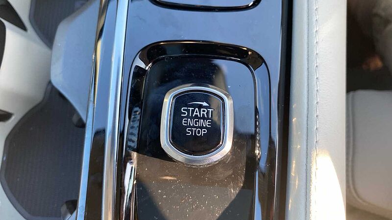 Volvo V90 2.0 T8 [455] PHEV Ultra Dark 5dr AWD Auto Estate