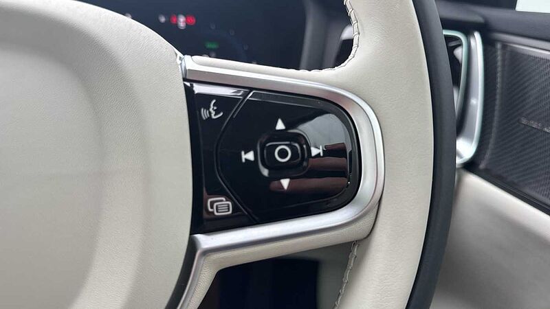 Volvo V60 2.0 T8 [455] PHEV Ultra Dark 5dr AWD Auto Estate