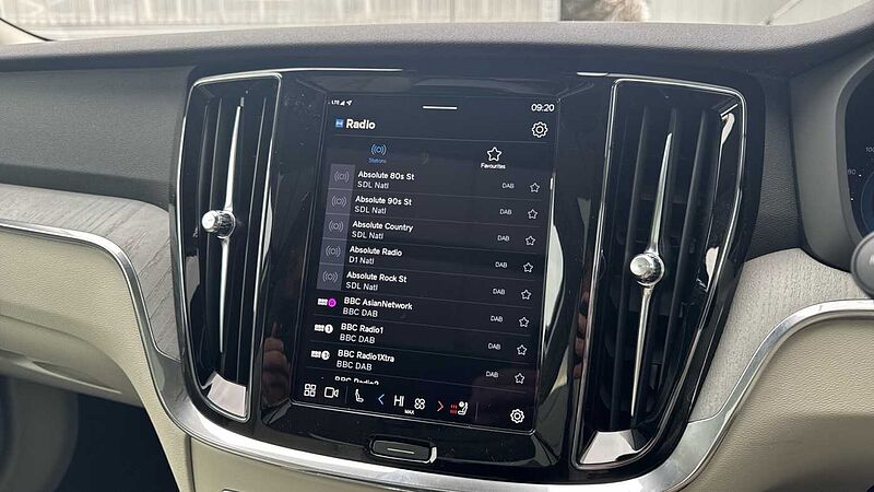 Volvo V60 2.0 T8 [455] PHEV Ultra Dark 5dr AWD Auto Estate
