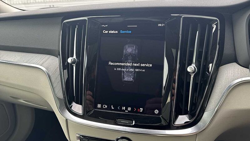Volvo V60 2.0 T8 [455] PHEV Ultra Dark 5dr AWD Auto Estate