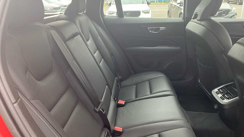 Volvo V60 2.0 B5P Cross Country Plus 5dr AWD Auto Petrol Estate