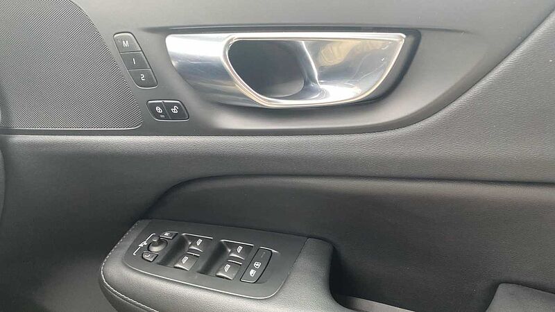 Volvo V60 2.0 B5P Cross Country Plus 5dr AWD Auto Petrol Estate