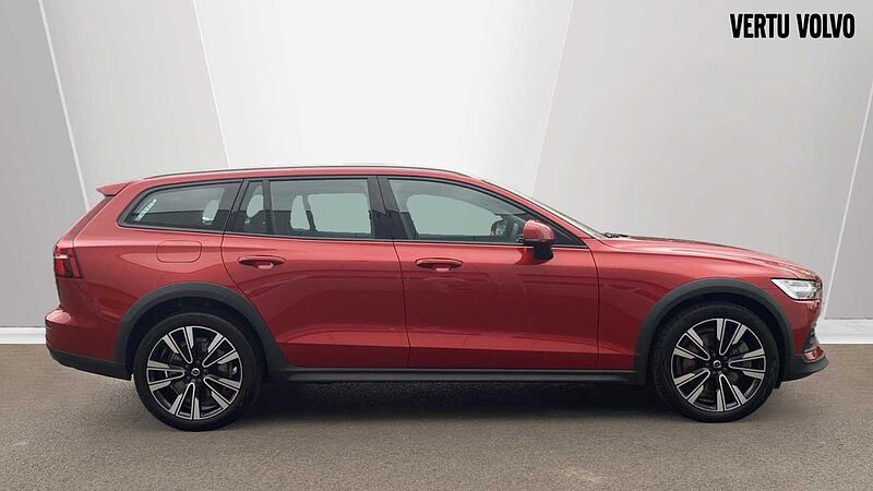 Volvo V60 2.0 B5P Cross Country Plus 5dr AWD Auto Petrol Estate