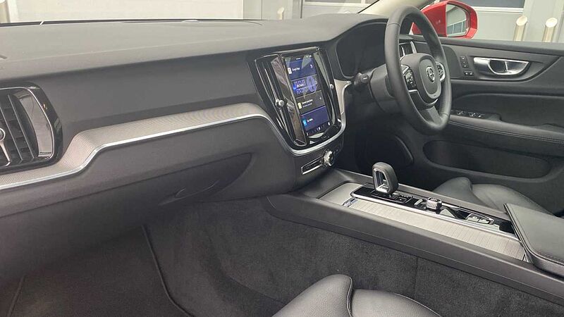 Volvo V60 2.0 B5P Cross Country Plus 5dr AWD Auto Petrol Estate