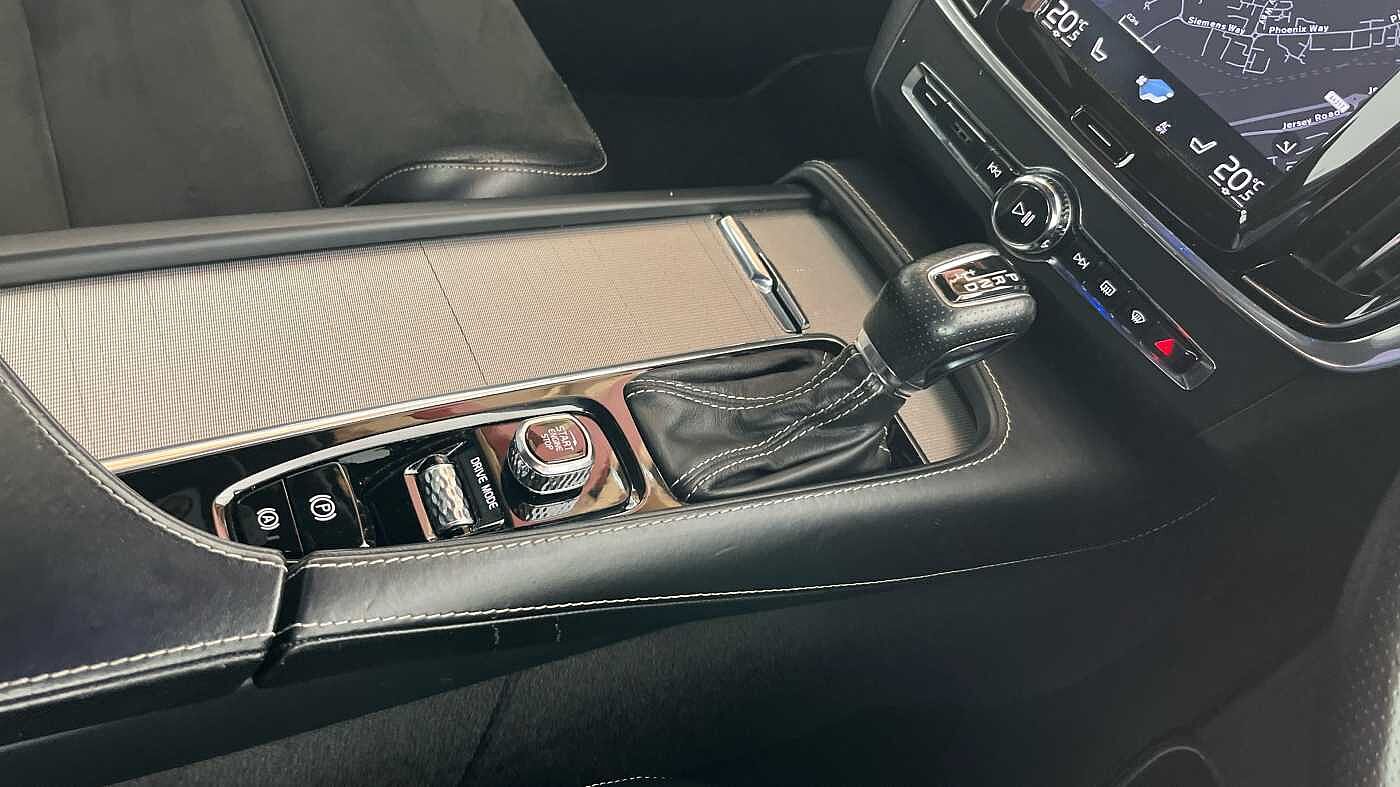 Volvo S90 D4 R-Design Automatic
