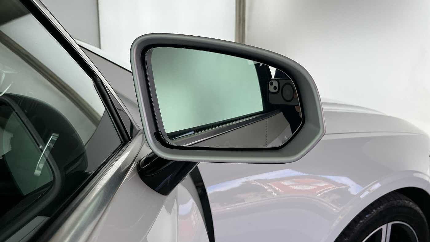 Volvo S90 D4 R-Design Automatic