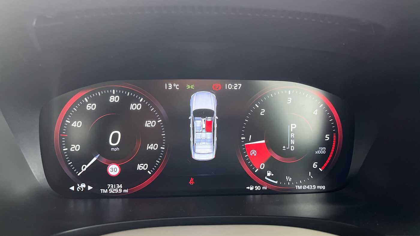 Volvo S90 D4 Momentum Plus Automatic