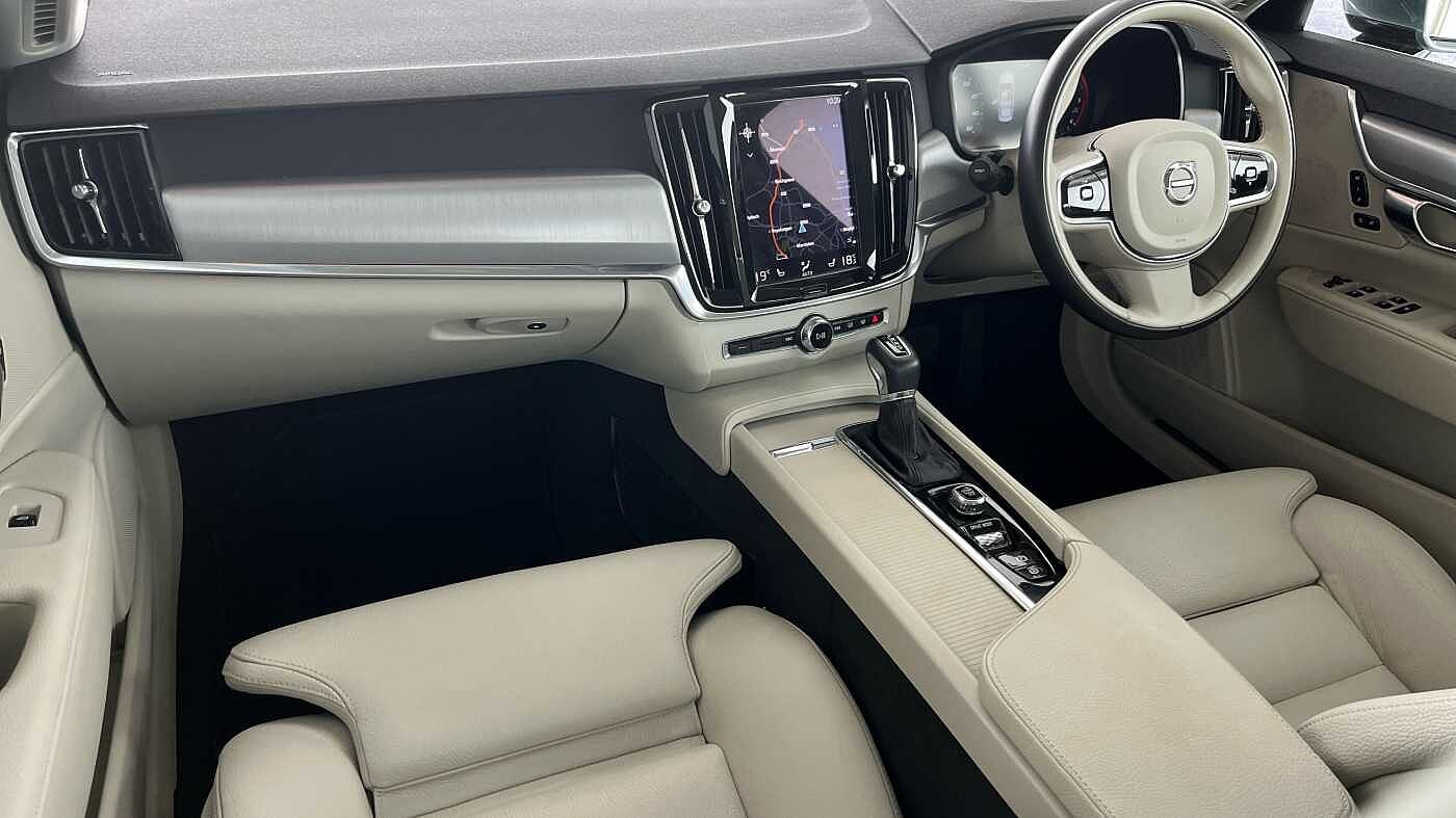 Volvo S90 D4 Momentum Plus Automatic