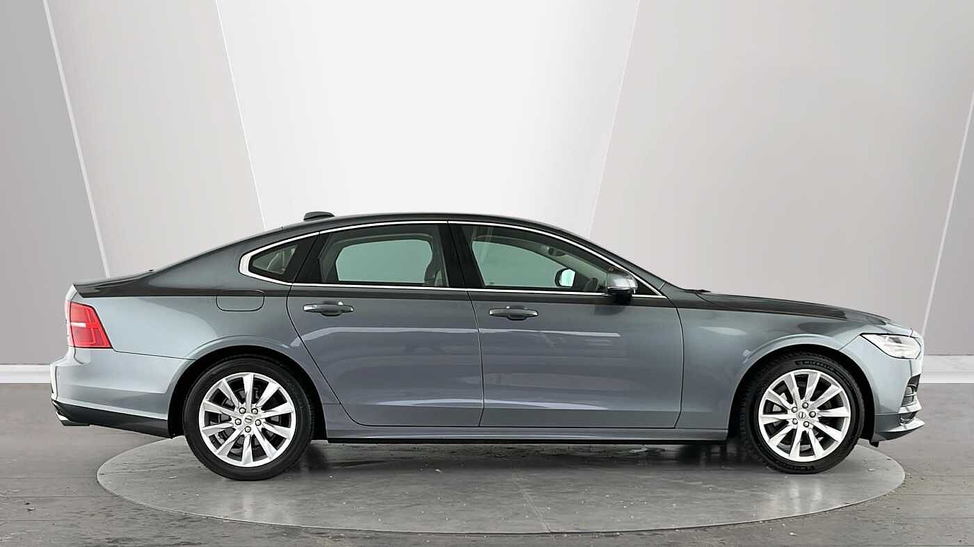 Volvo S90 D4 Momentum Plus Automatic