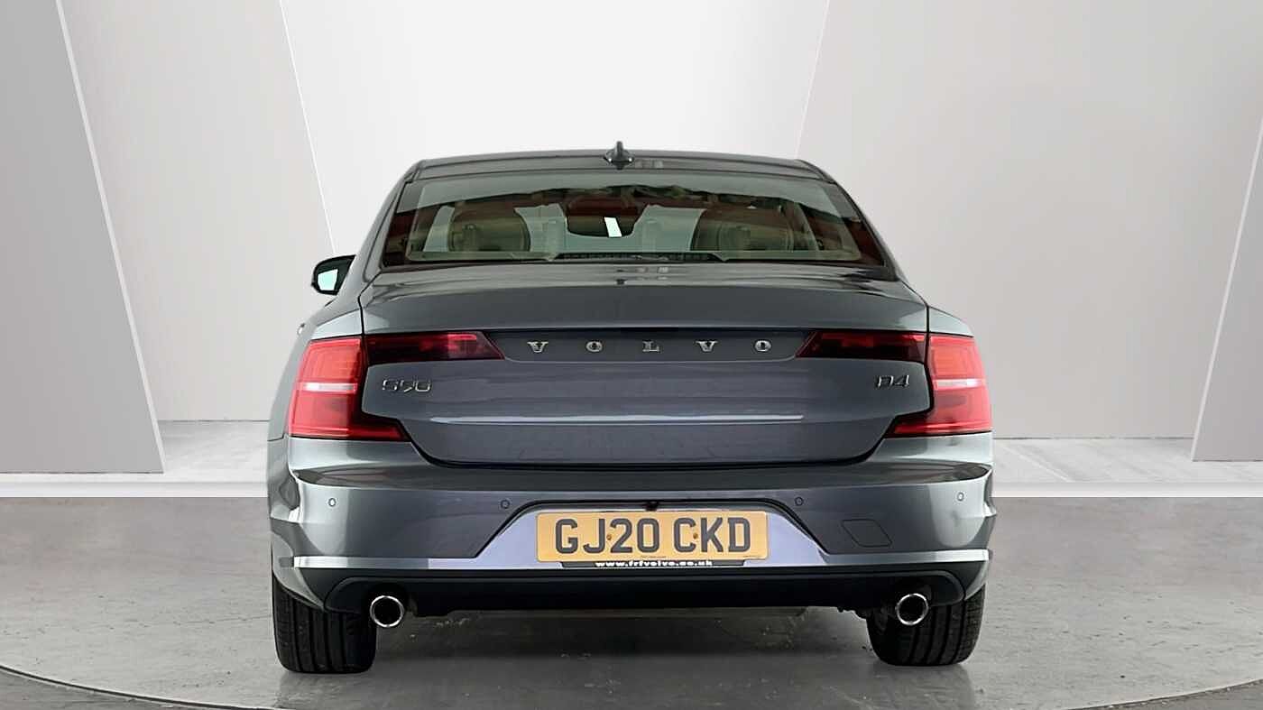 Volvo S90 D4 Momentum Plus Automatic