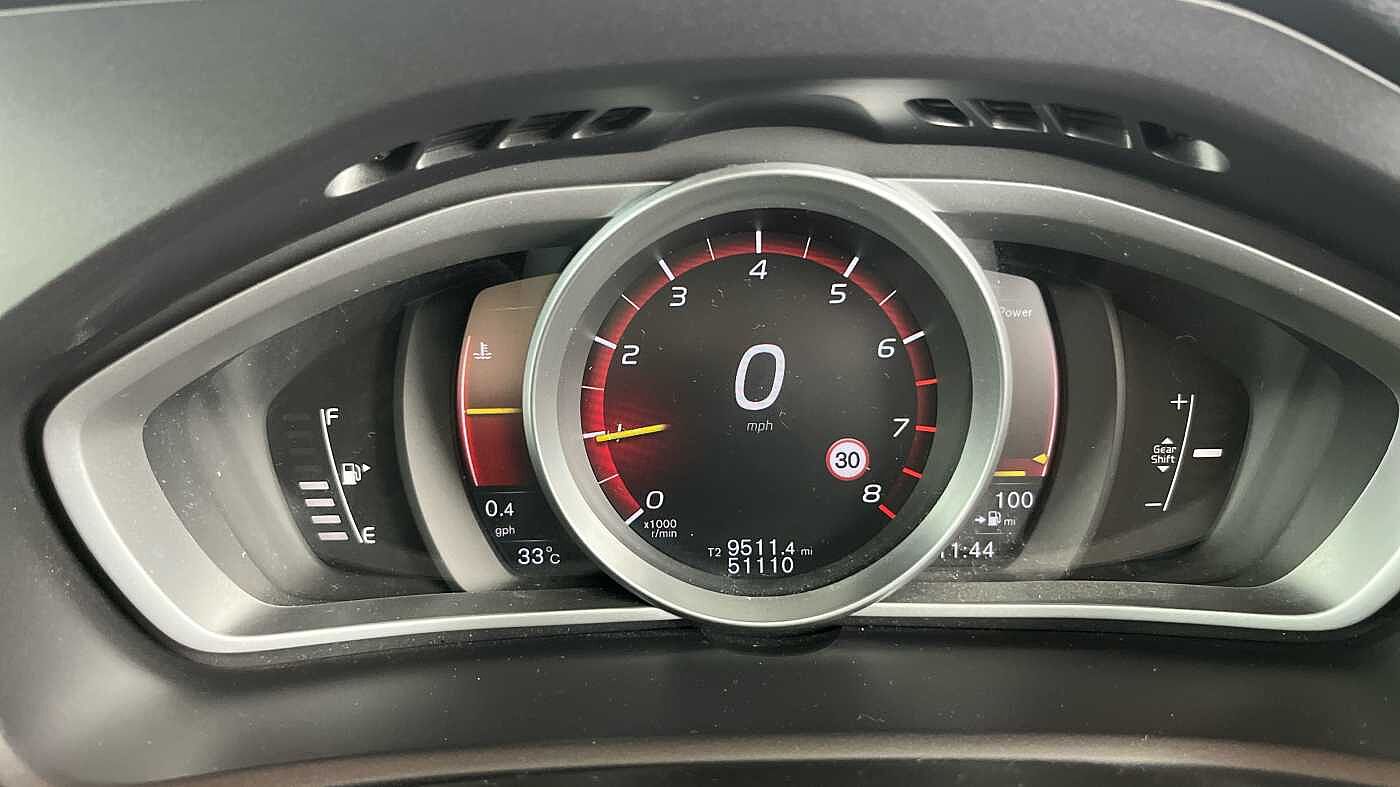 Volvo V40 T3 R-Design Pro Manual