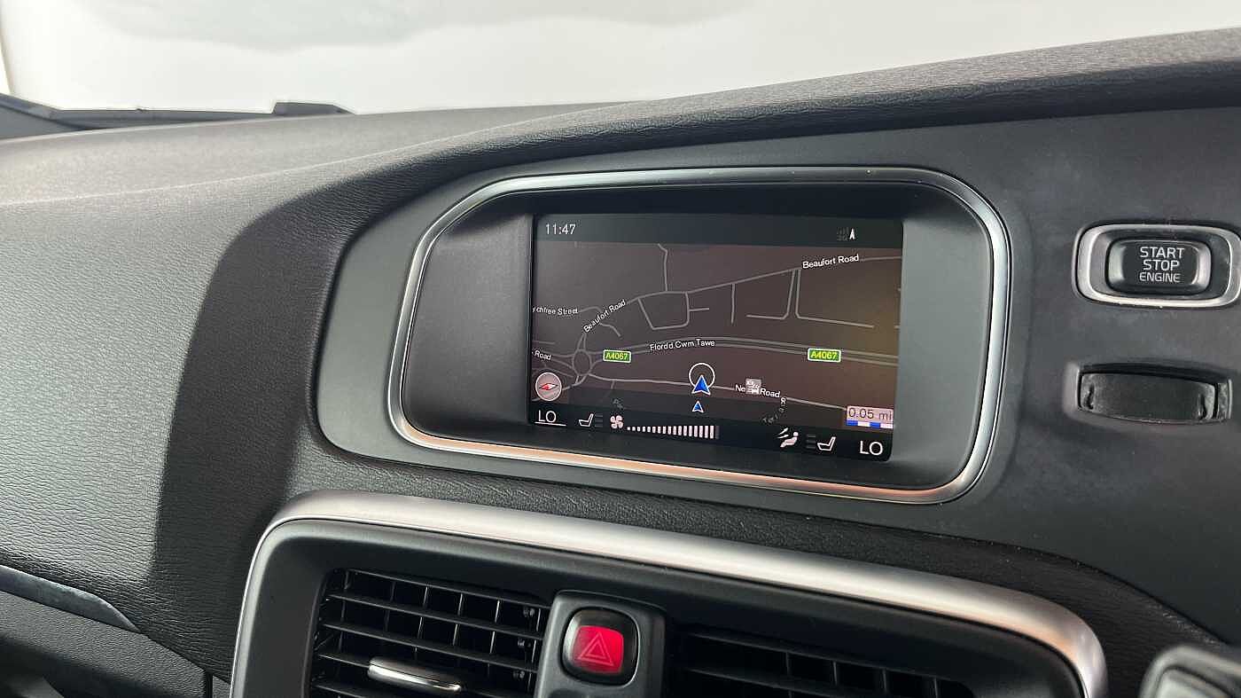 Volvo V40 T3 R-Design Pro Manual