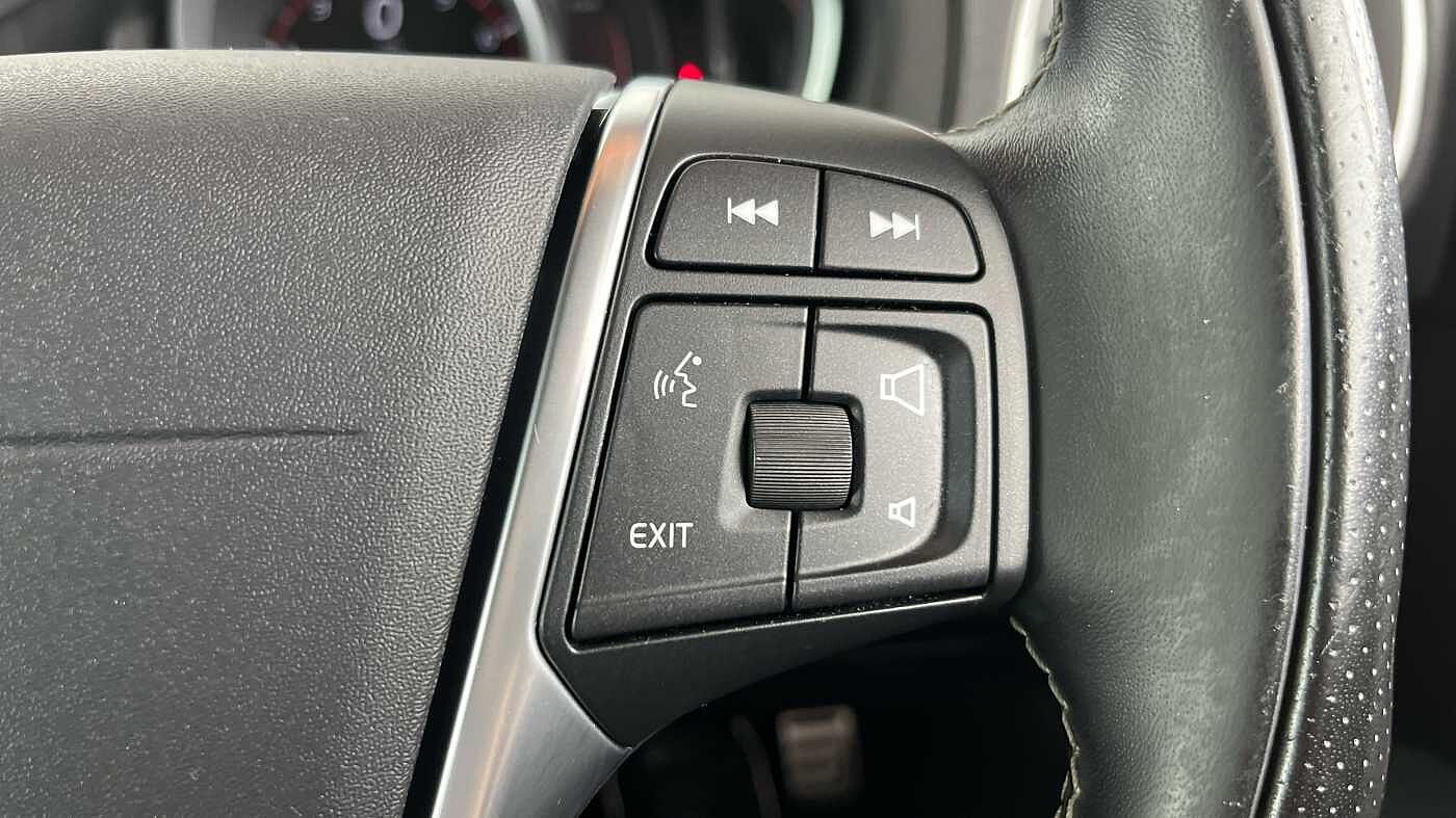 Volvo V40 T3 R-Design Pro Manual