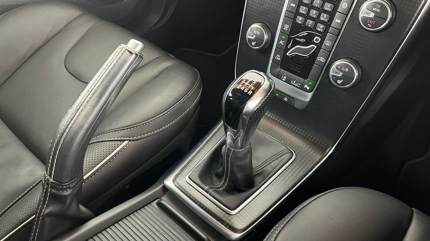 Volvo V40 T3 R-Design Pro Manual