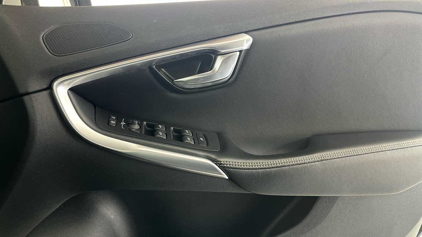 Volvo V40 T3 R-Design Pro Manual