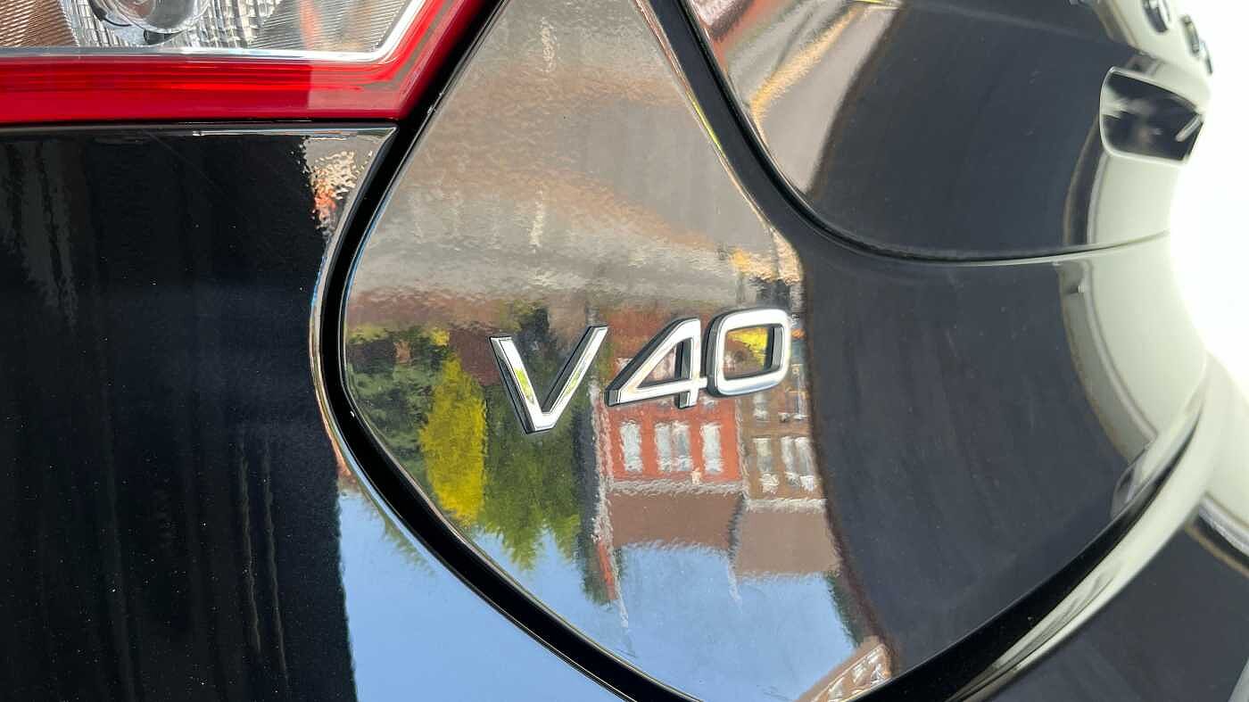 Volvo V40 T3 R-Design Pro Manual