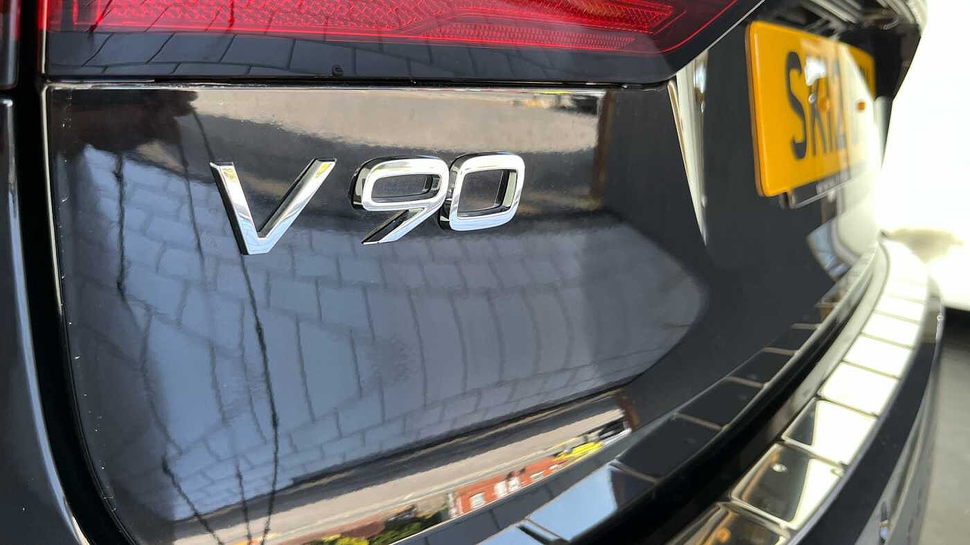 Volvo V90 Cross Country Plus, B5 AWD mild hybrid, Petrol