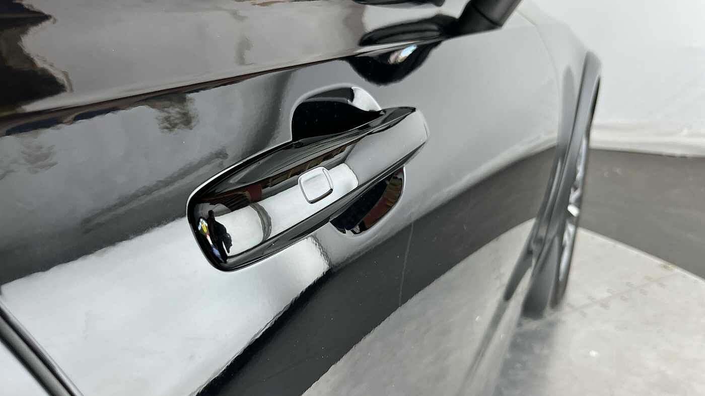 Volvo V90 Cross Country Plus, B5 AWD mild hybrid, Petrol