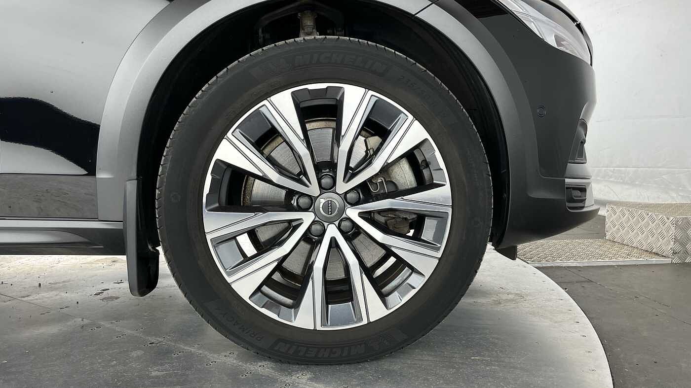 Volvo V90 Cross Country Plus, B5 AWD mild hybrid, Petrol