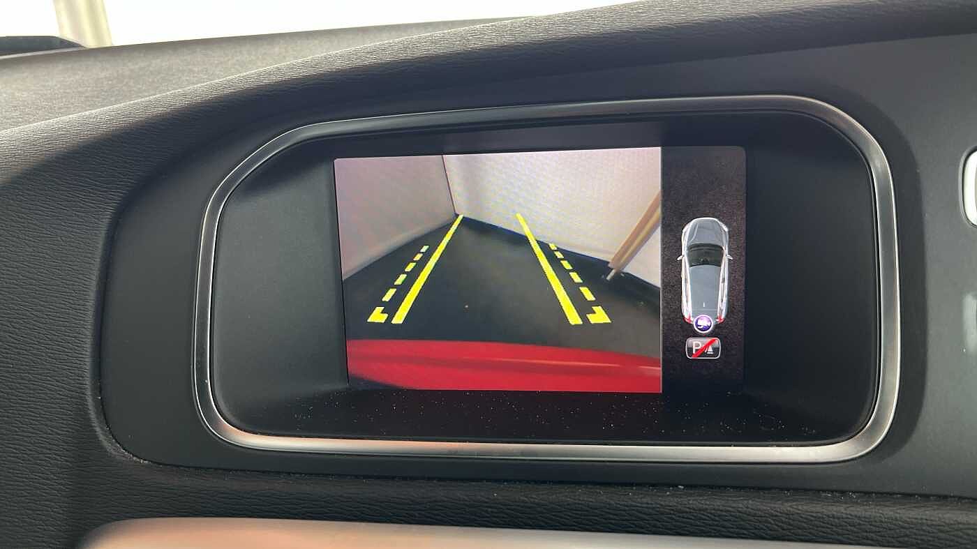 Volvo V40 T2 R-Design Pro Manual