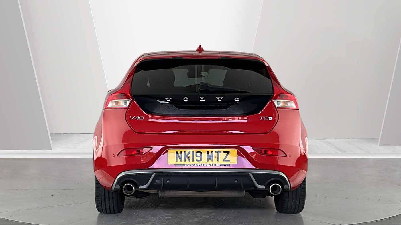 Volvo V40 T2 R-Design Pro Manual
