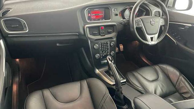 Volvo V40 T3 R-Design Pro Automatic