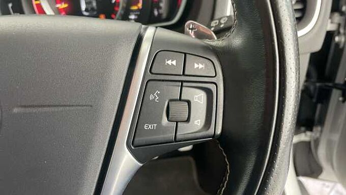 Volvo V40 T3 R-Design Pro Automatic