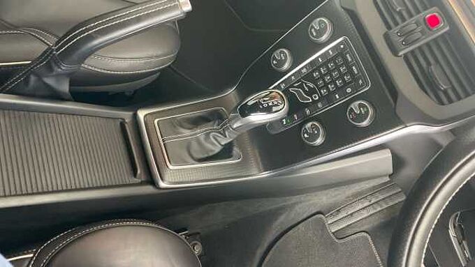 Volvo V40 T3 R-Design Pro Automatic