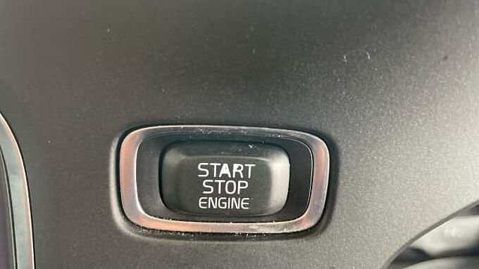 Volvo V40 T3 R-Design Pro Automatic