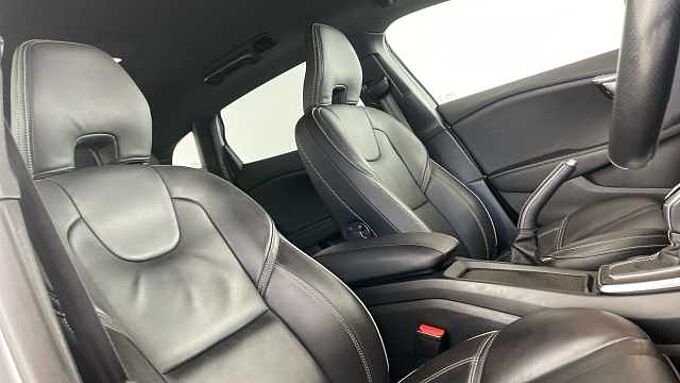 Volvo V40 T3 R-Design Pro Automatic