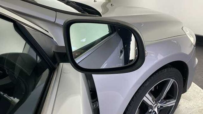 Volvo V40 T3 R-Design Pro Automatic