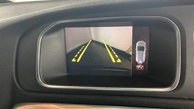 Volvo V40 T2 R-Design Pro Manual