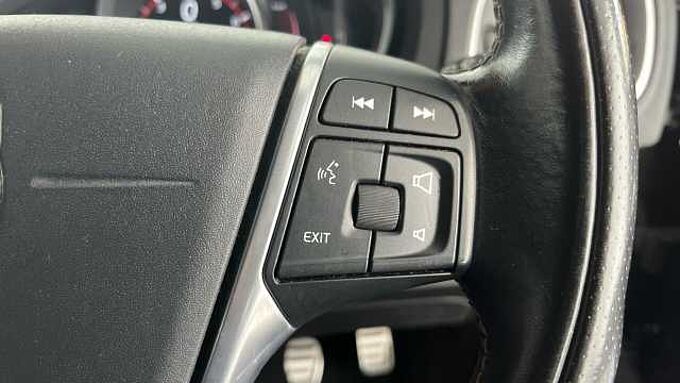 Volvo V40 T2 R-Design Pro Manual