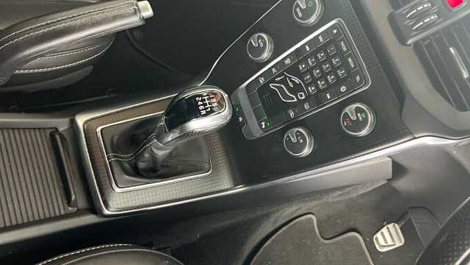 Volvo V40 T2 R-Design Pro Manual