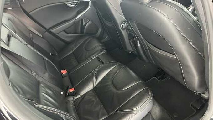 Volvo V40 T2 R-Design Pro Manual