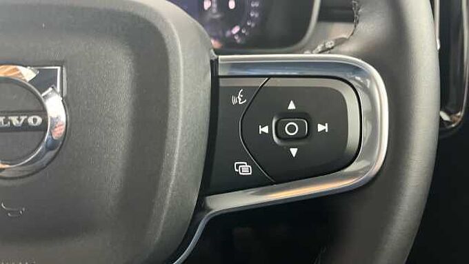 Volvo XC40 Black Edition Ultra, B4 Mild hybrid, Petrol