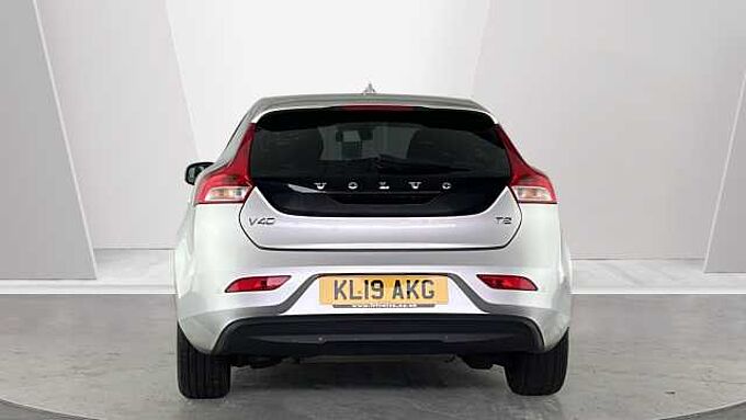 Volvo V40 T2 Momentum Automatic