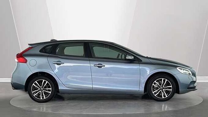 Volvo V40 T3 Momentum Automatic