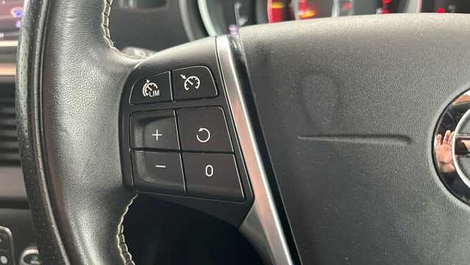 Volvo V40 T2 R-Design Pro Manual