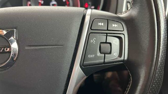 Volvo V40 T2 R-Design Pro Manual