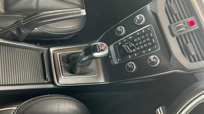 Volvo V40 T2 R-Design Pro Manual