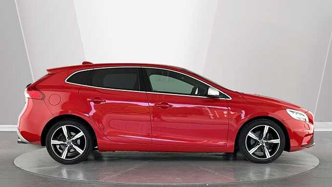 Volvo V40 T2 R-Design Pro Manual