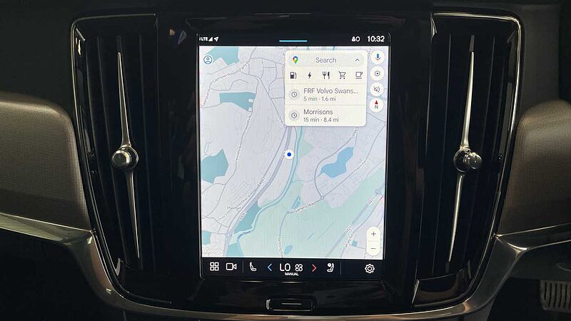 Volvo S90 Recharge Plus, T8 AWD Plug-in hybrid, Electric/Petrol, Dark