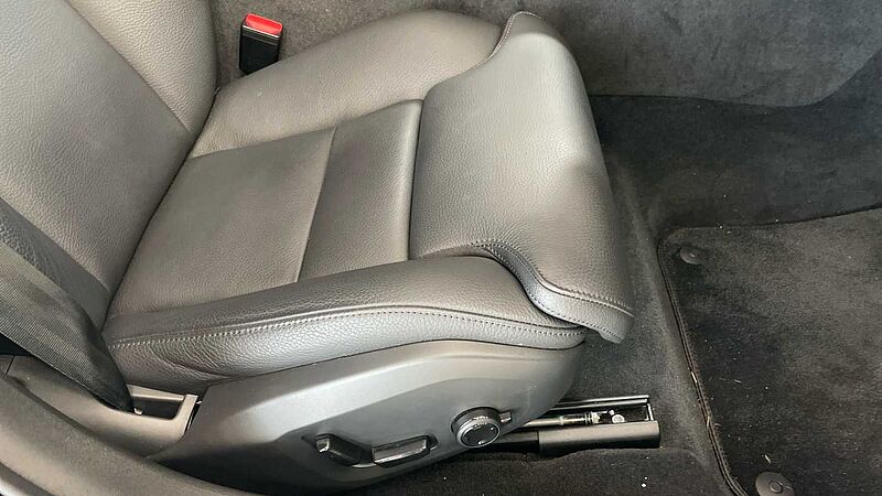 Volvo S90 Recharge Plus, T8 AWD Plug-in hybrid, Electric/Petrol, Dark