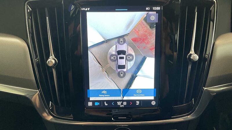 Volvo S90 Recharge Ultimate, T8 AWD plug-in hybrid, Electric/Petrol, Dark
