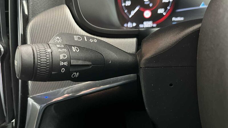 Volvo S90 D4 R-Design Automatic