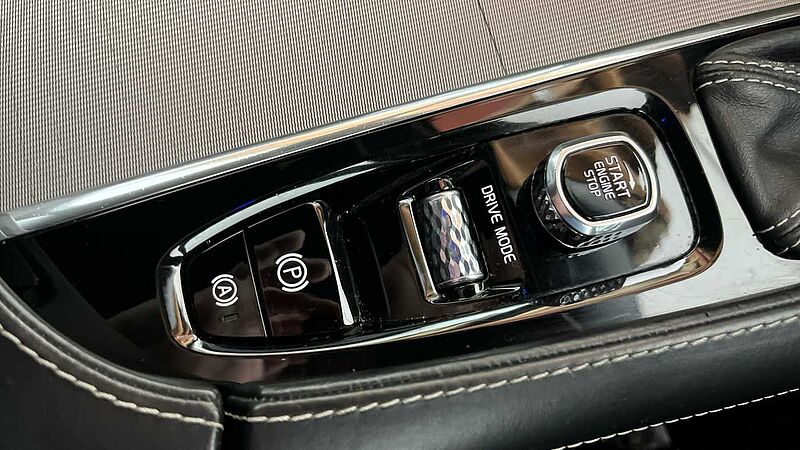 Volvo S90 D4 R-Design Automatic