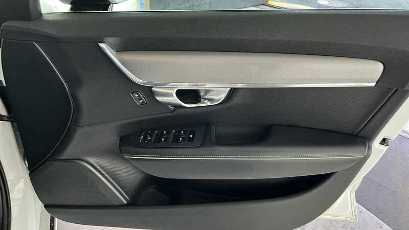 Volvo S90 D4 R-Design Automatic