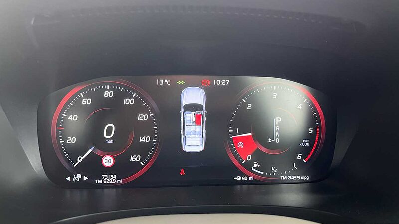 Volvo S90 D4 Momentum Plus Automatic